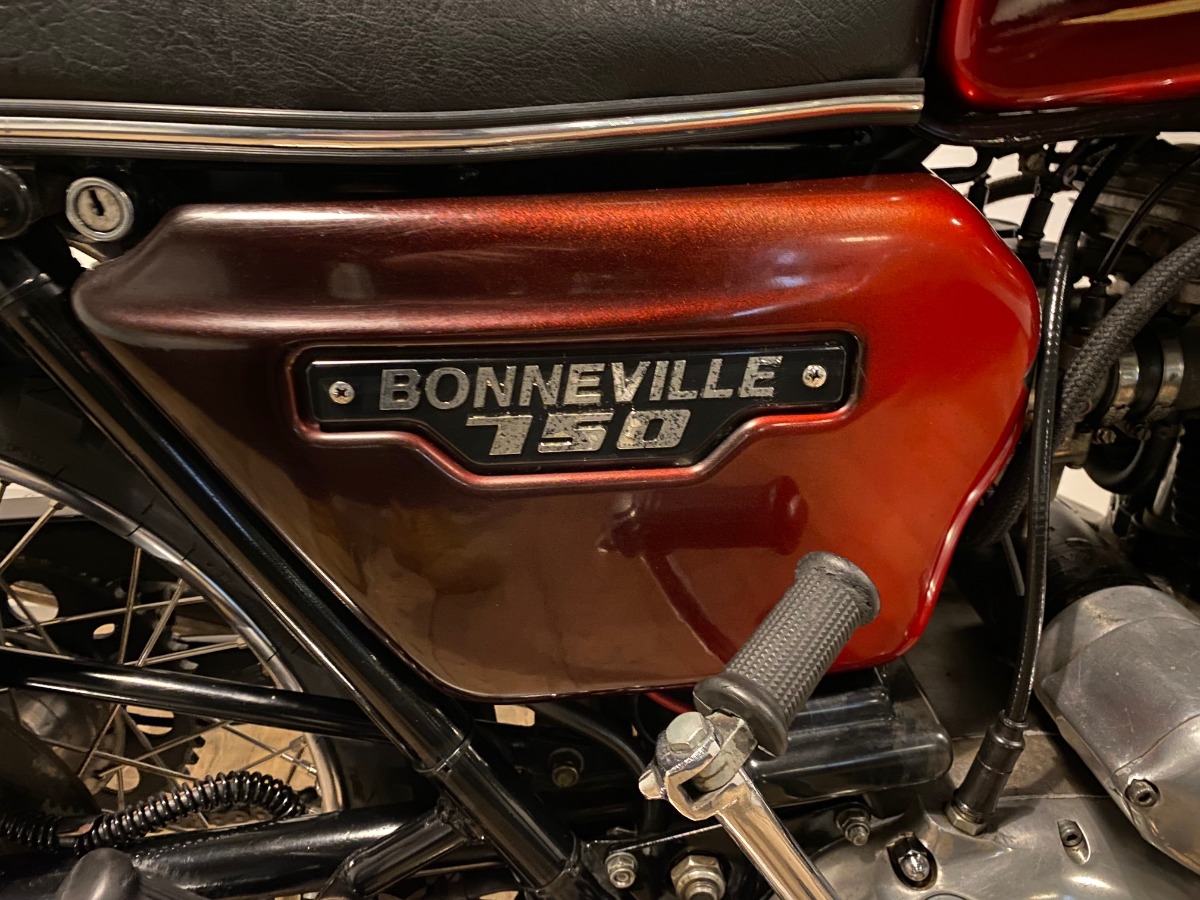 1982 Bonneville 750 €8950