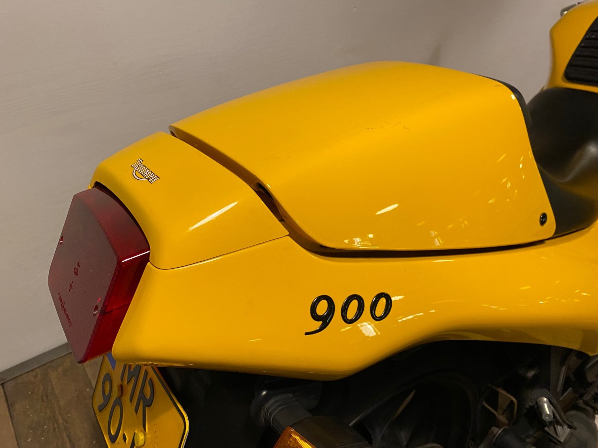 1993 Daytona 900 €3950