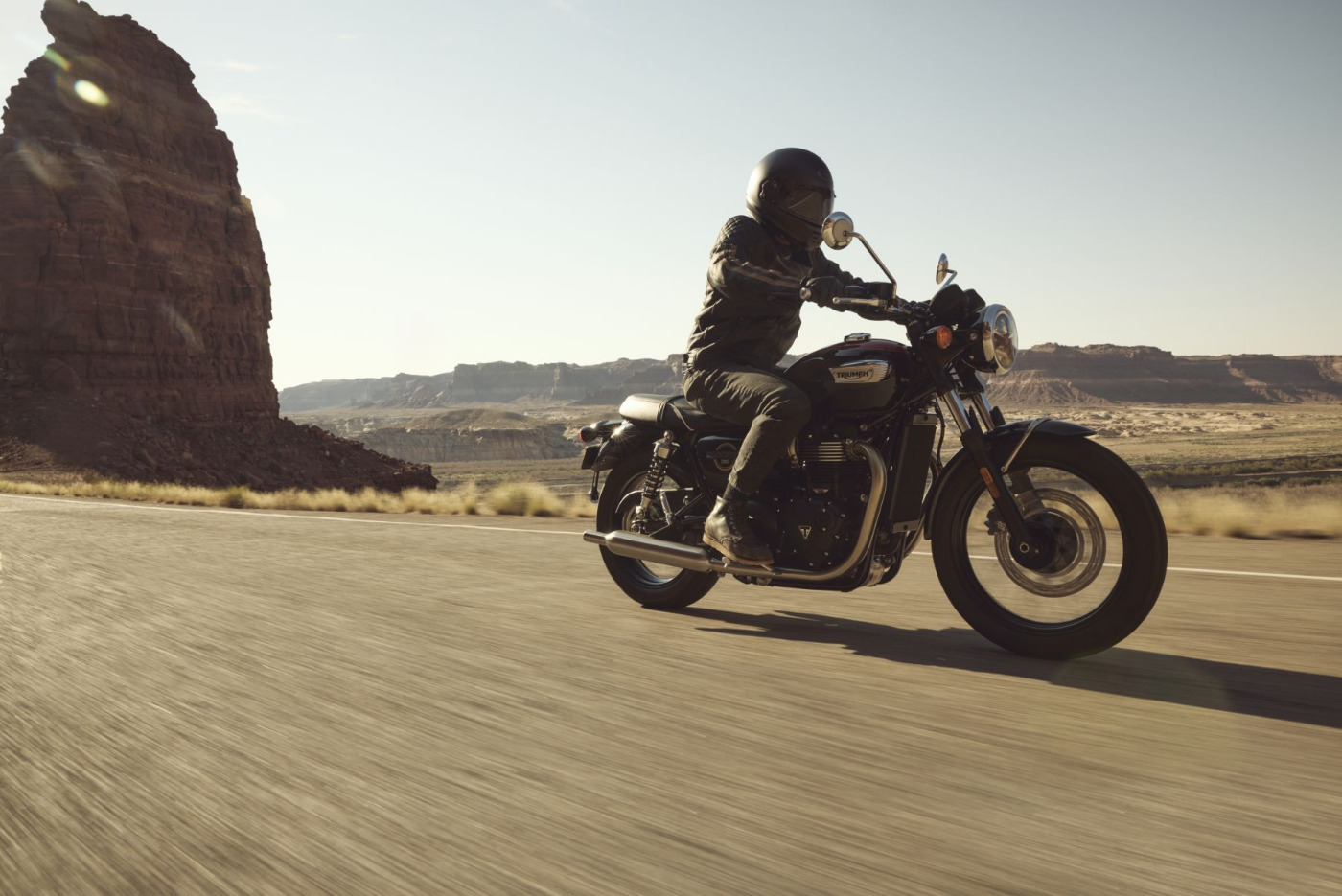 Bonneville T100
