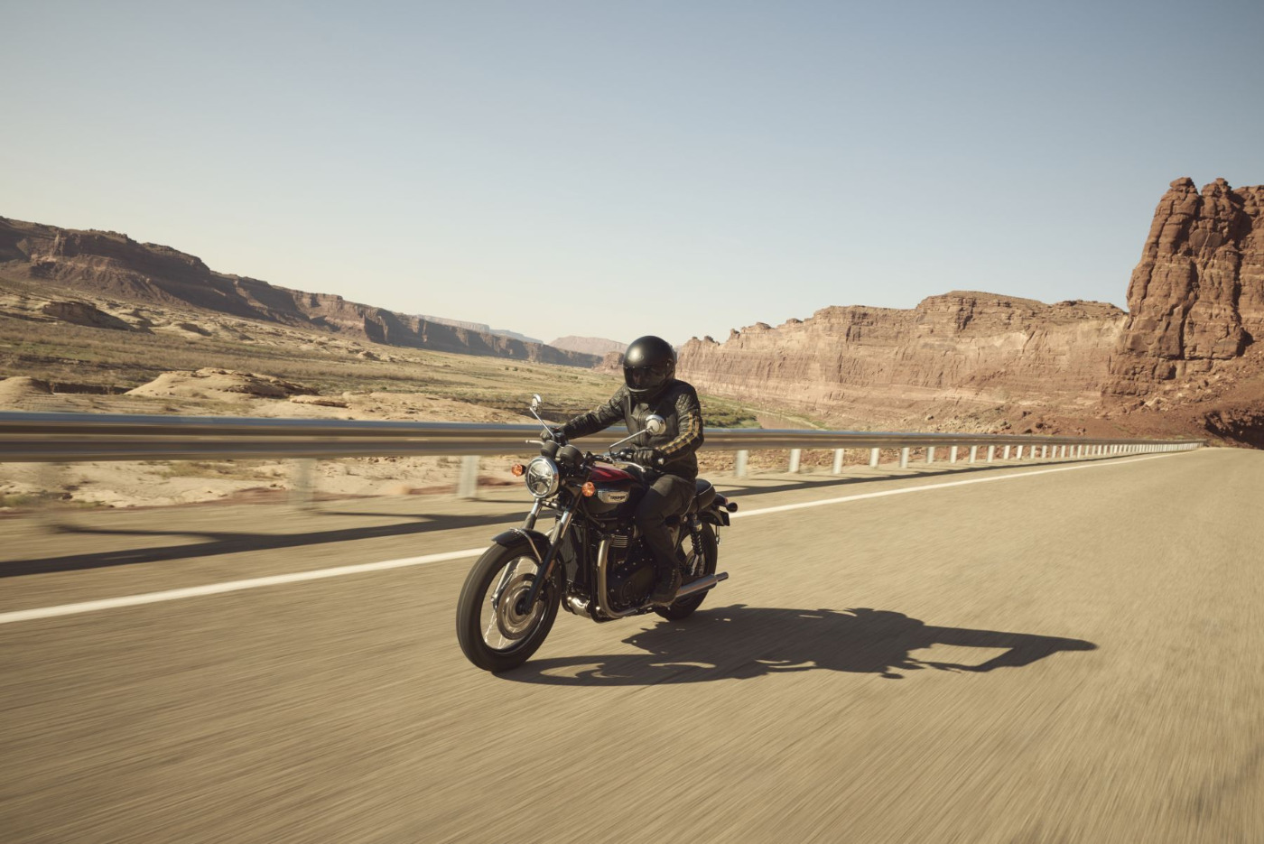 Bonneville T100